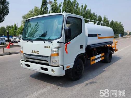 洒水车 城市街道的“补水卫士”，为什么总被误解？